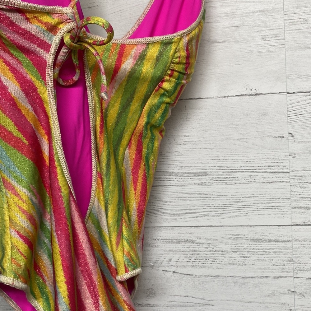 ⭐️NEW Becca Stripe Print Awaken Londyn Metallic Ring One Piece Swimsuit - Picture 6 of 6